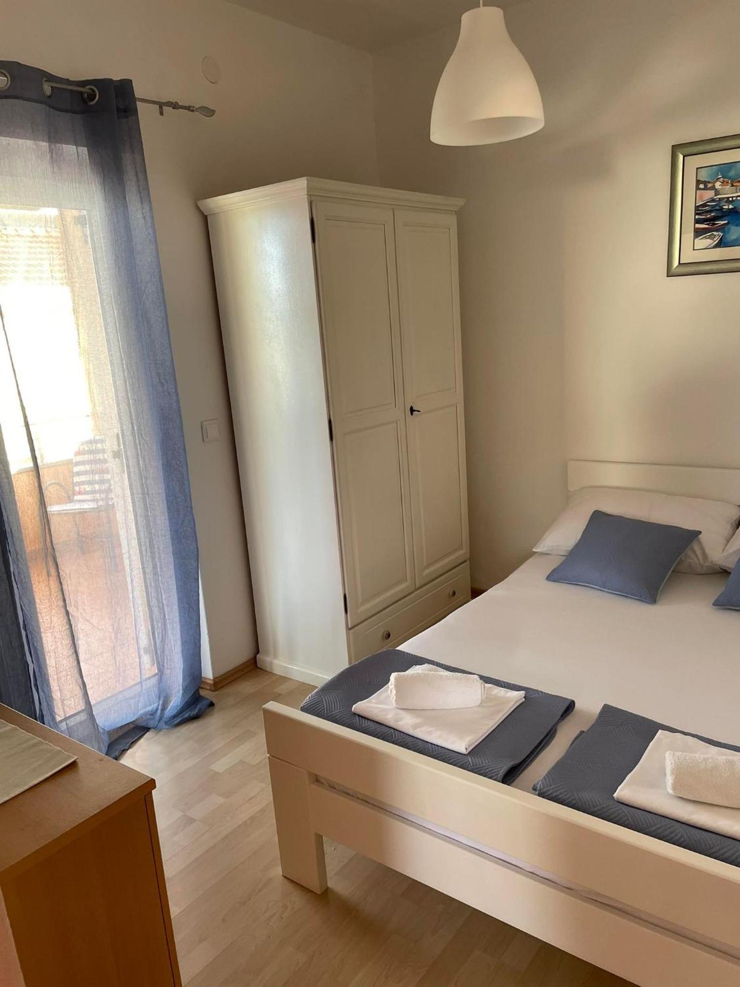 Emilija Apartment Vinisce