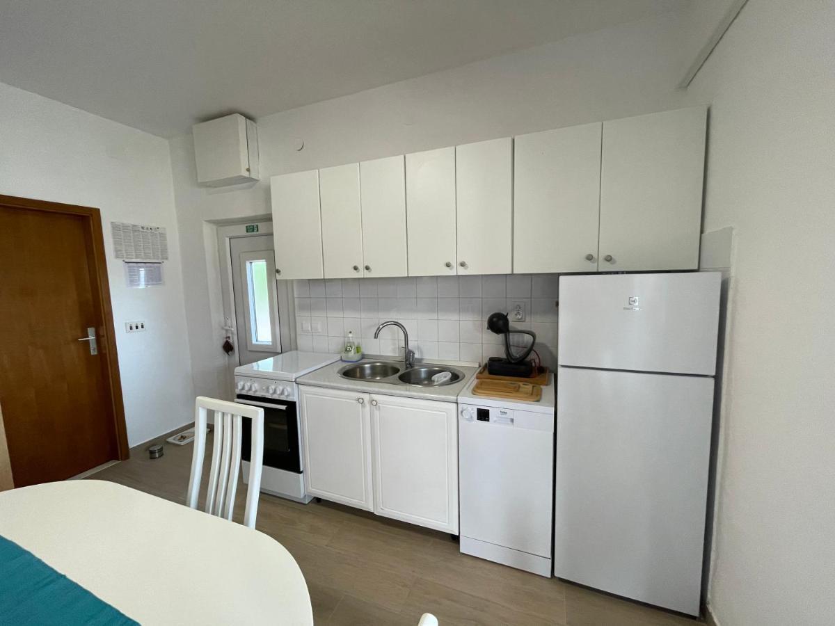Apartment Emilija Vinisce